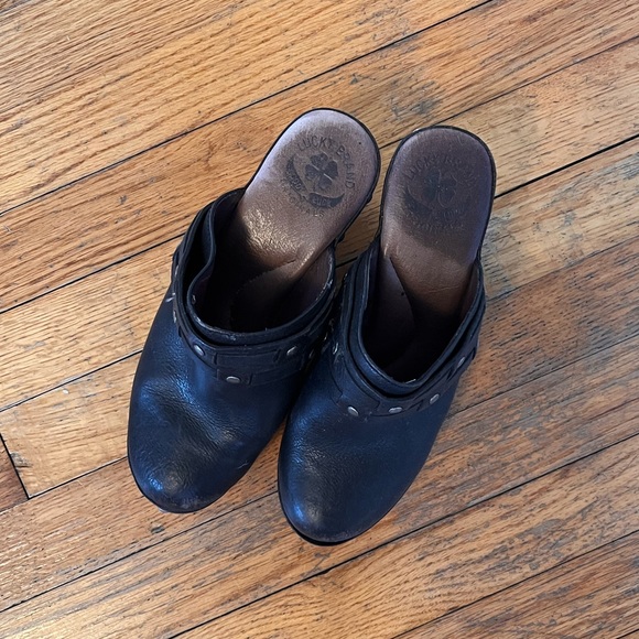 LUCKY BRAND leather studded black mid heel mule clogs. - Picture 5 of 5